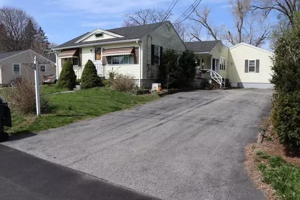 30 Burnham St, Haverhill, MA 01830