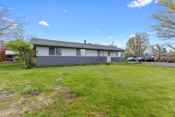 2602 37th Ave S, Yakima, WA 98903