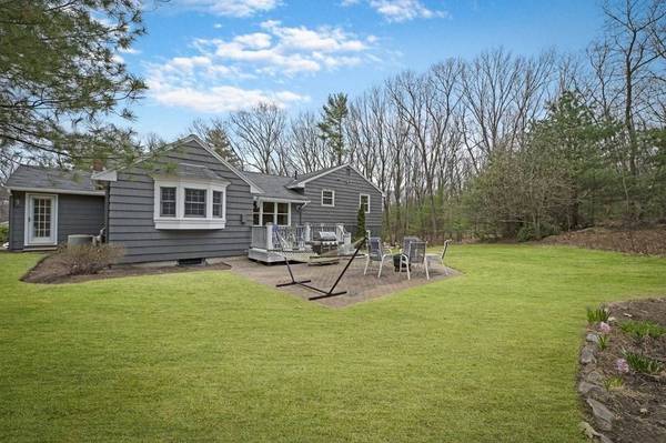30 Birch Rd, Andover, MA 01810