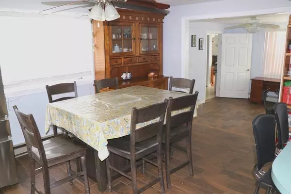 30 Burnham St, Haverhill, MA 01830