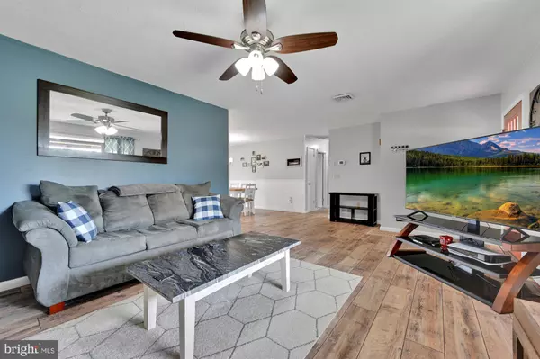 53 GREBLE RD, Jonestown, PA 17038