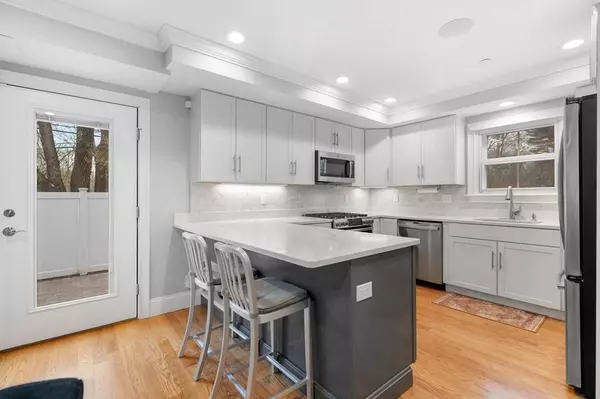 11 Nichols St #1, Danvers, MA 01923