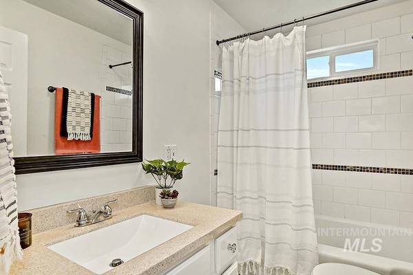 1900 N 26th St, Boise, ID 83702