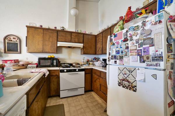 636 E Harold Avenue, Visalia, CA 93292