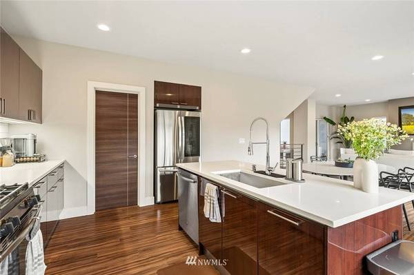 24920 123rd PL SE, Kent, WA 98030