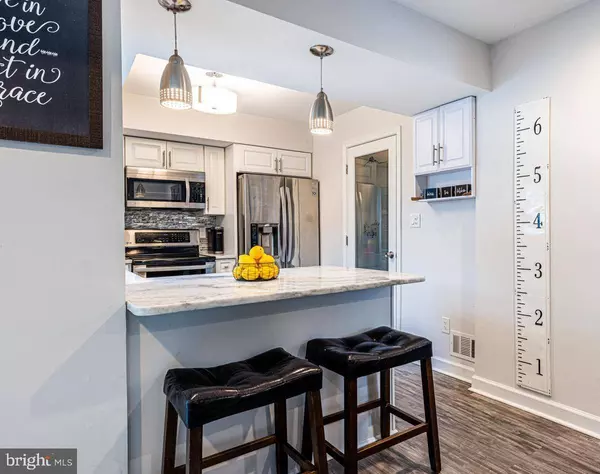 206 WEDGEFIELD CIR, New Castle, DE 19720