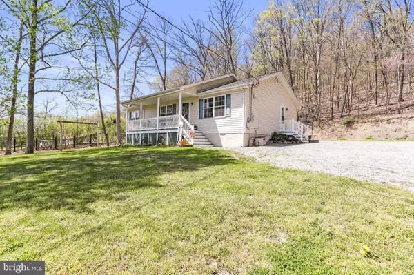 85 VALLEY DALE CT, Berkeley Springs, WV 25411