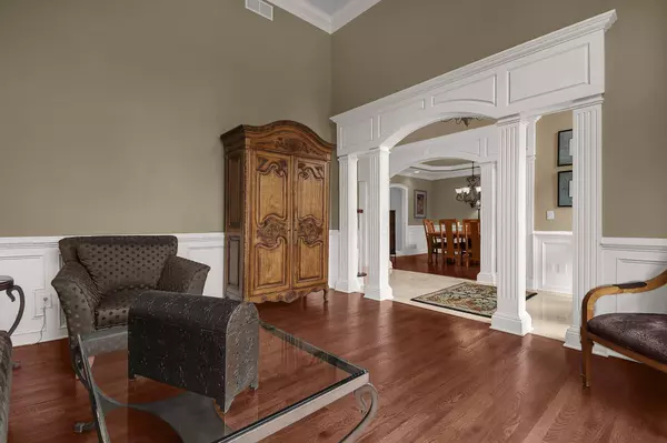 5338 Sheffield Avenue, Powell, OH 43065