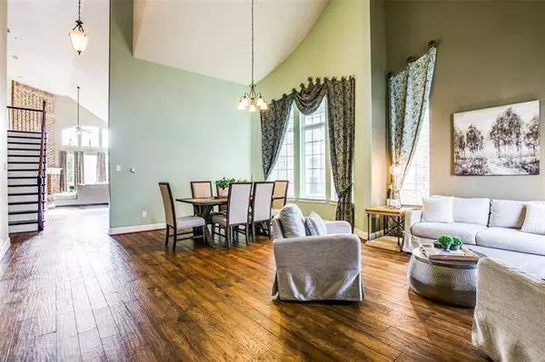 15508 Mayflower Trail, Fort Worth, TX 76262