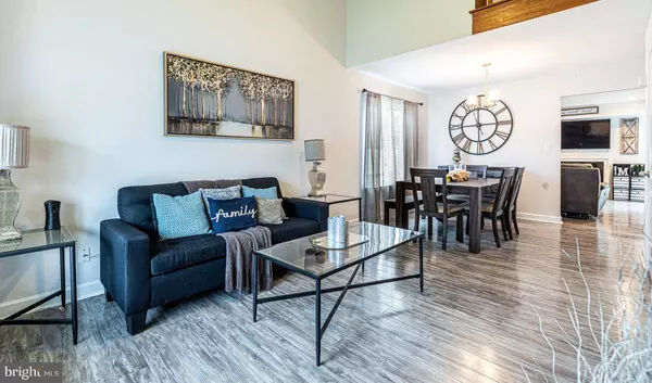 206 WEDGEFIELD CIR, New Castle, DE 19720