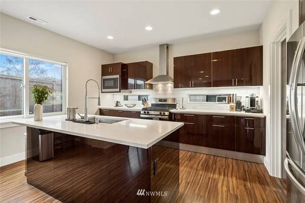 24920 123rd PL SE, Kent, WA 98030