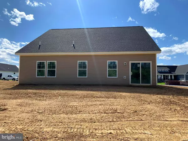 182 MOONSTONE DR, Kearneysville, WV 25430