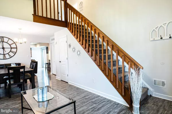 206 WEDGEFIELD CIR, New Castle, DE 19720