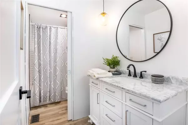 4519 170th PL NE #2, Redmond, WA 98052