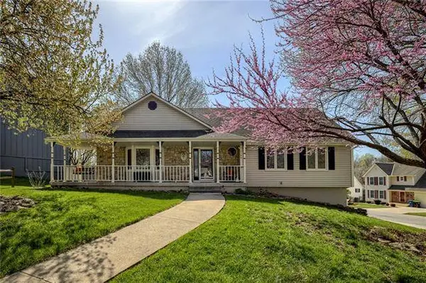 2100 NW Hines CT, Blue Springs, MO 64015