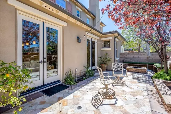 35 Twin Gables, Irvine, CA 92620