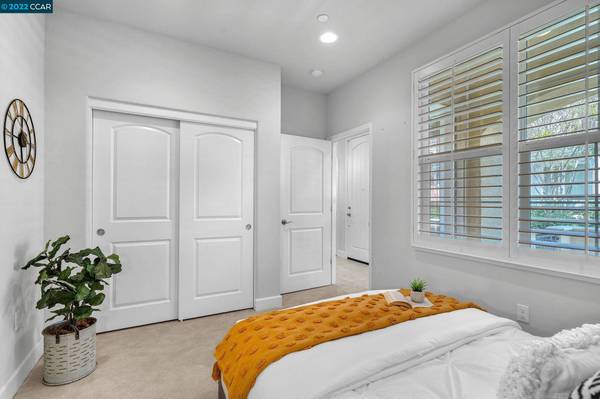 484 Selby Ln, Livermore, CA 94551