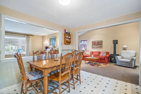 119 E Glenwood ST, Nashua, NH 03060