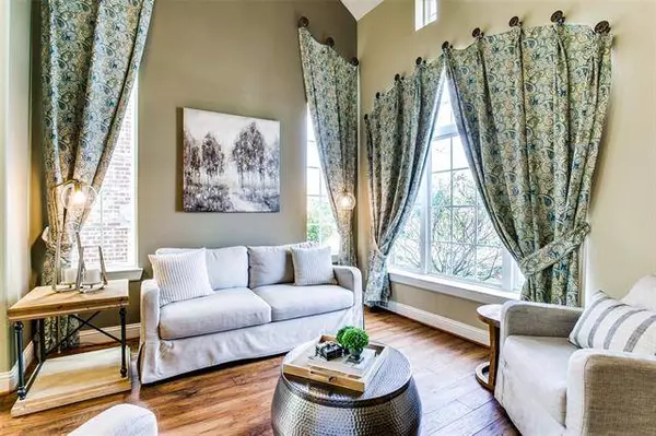 15508 Mayflower Trail, Fort Worth, TX 76262