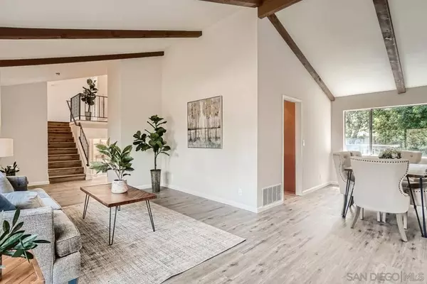 7644 Forrestal Rd, San Diego, CA 92120