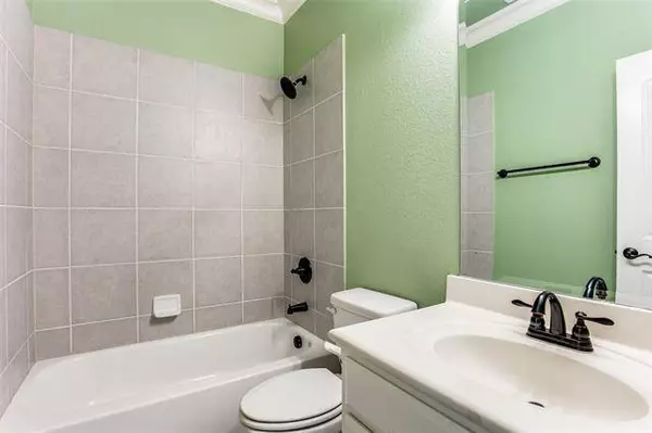 15508 Mayflower Trail, Fort Worth, TX 76262