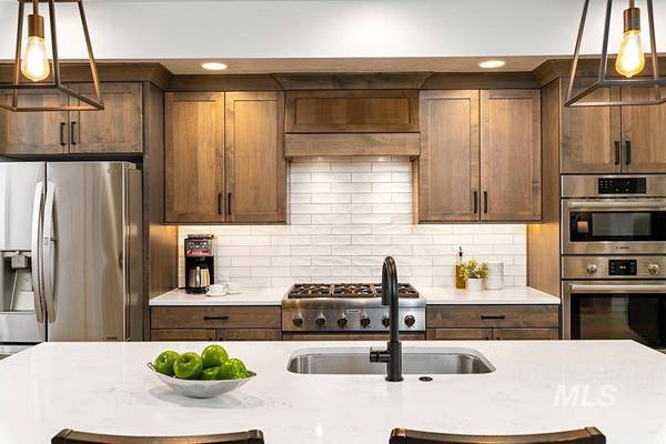 4240 E Parkcenter Blvd, Boise, ID 83716