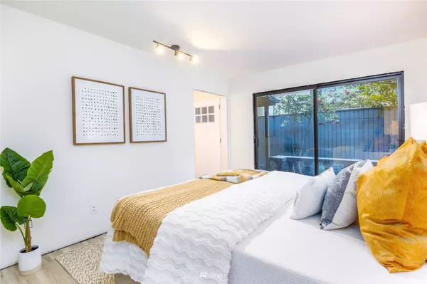 4519 170th PL NE #2, Redmond, WA 98052