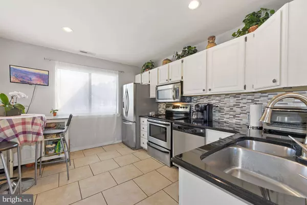 1903 AUGUSTA CIR, Mount Laurel, NJ 08054