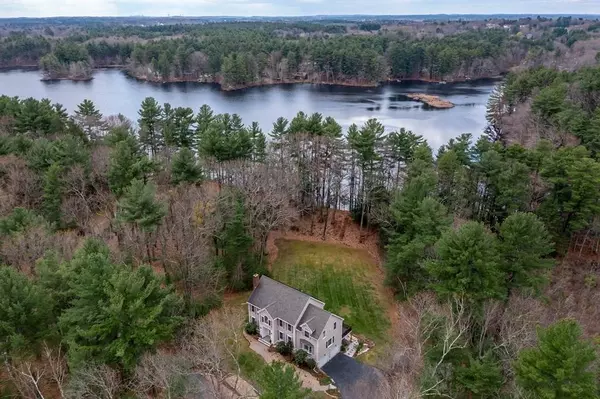 9 Pomeroy Rd, Andover, MA 01810