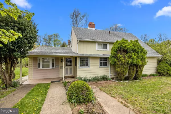 9206 WOODEN BRIDGE RD, Philadelphia, PA 19114