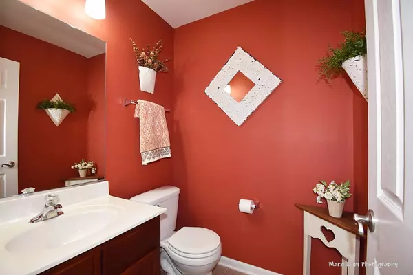 1986 W Cobblestone Road #1986, Romeoville, IL 60446