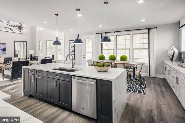 7980 LAWNDALE DR, Columbia, MD 21044