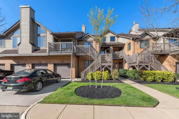 1903 AUGUSTA CIR, Mount Laurel, NJ 08054