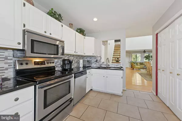 1903 AUGUSTA CIR, Mount Laurel, NJ 08054