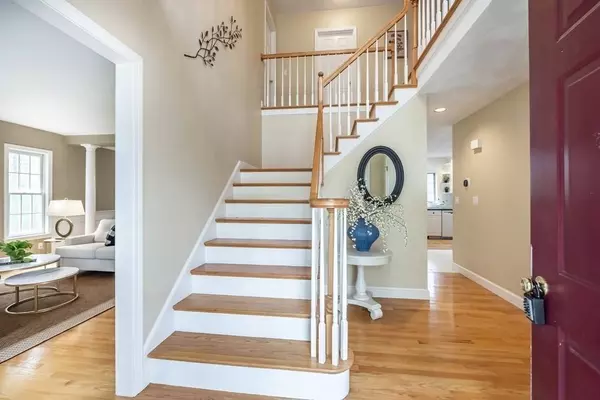 9 Pomeroy Rd, Andover, MA 01810