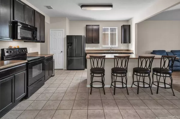 3719 Painted Tracks, Selma, TX 78154