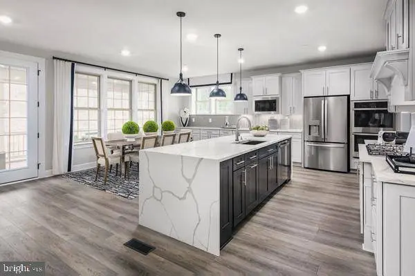 7980 LAWNDALE DR, Columbia, MD 21044