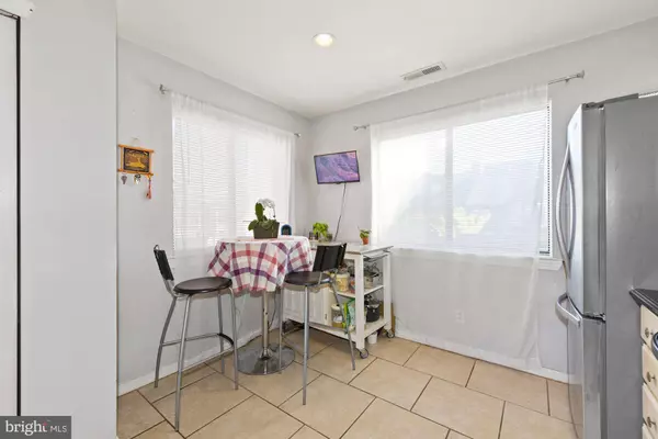 1903 AUGUSTA CIR, Mount Laurel, NJ 08054