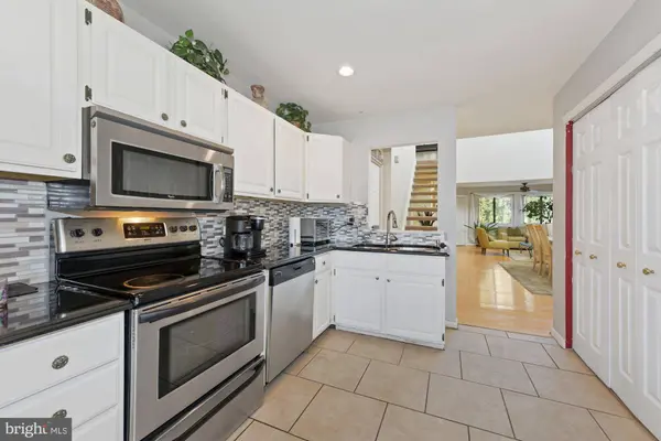 1903 AUGUSTA CIR, Mount Laurel, NJ 08054