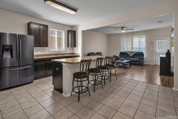 3719 Painted Tracks, Selma, TX 78154