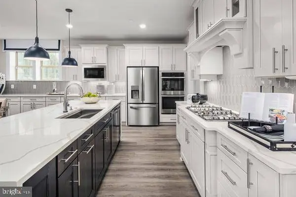 7980 LAWNDALE DR, Columbia, MD 21044