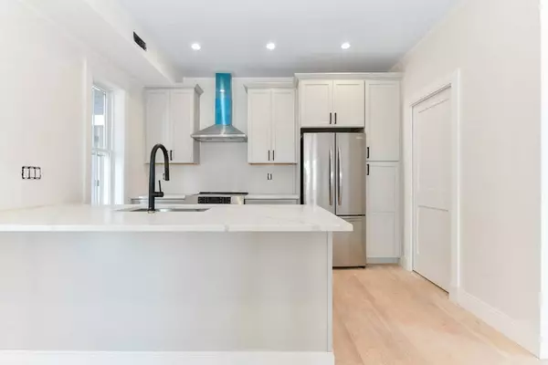 14A Ennis St #A, Boston, MA 02119