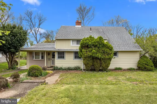 9206 WOODEN BRIDGE RD, Philadelphia, PA 19114