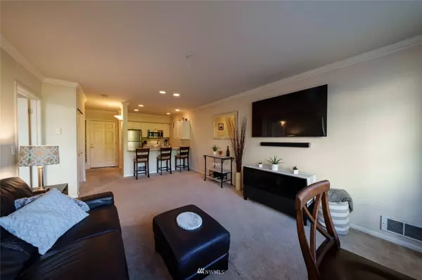 102 State ST S #209W, Kirkland, WA 98033