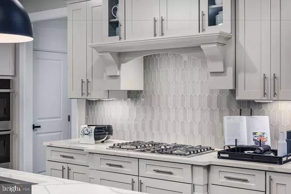 7972 LAWNDALE DR, Columbia, MD 21044