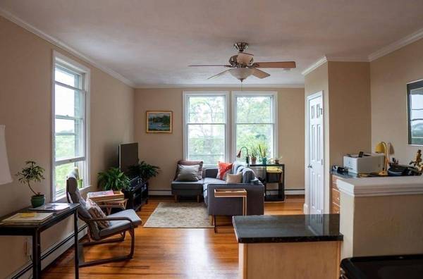 73 Evergreen Street #3, Providence, RI 02906