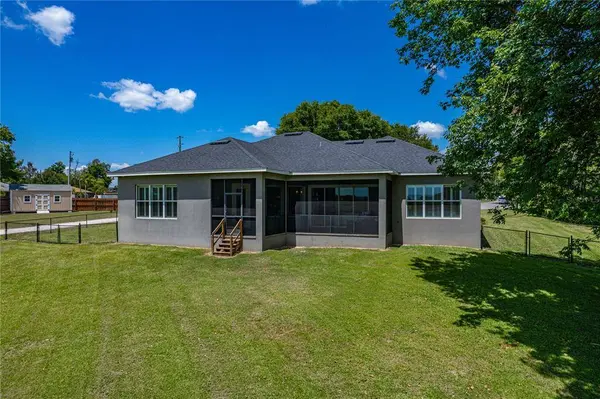 190 PARADISE ISLAND DR, Haines City, FL 33844