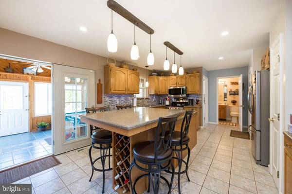 100 FAIRFIELD DR, Barto, PA 19504