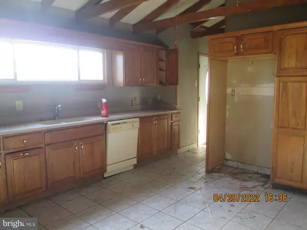 11907 SUNSET CIR, Hagerstown, MD 21742