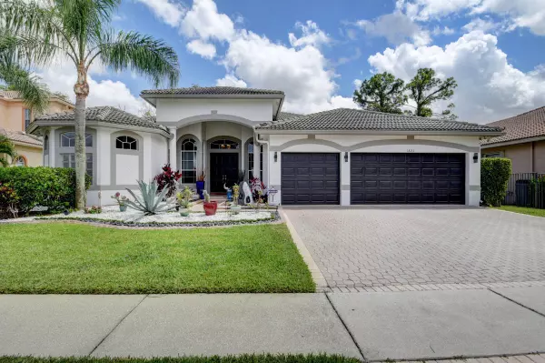 1823 Waldorf DR, Royal Palm Beach, FL 33411